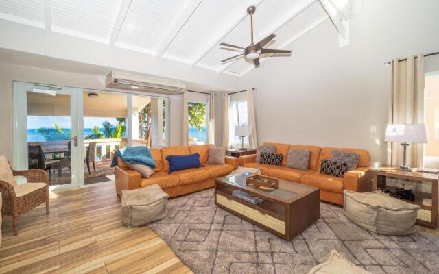 Newly Renovated 8 Bedroom Ocean Front Villa with Pool