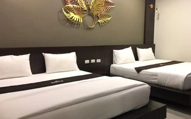 The Laekhong River Resort