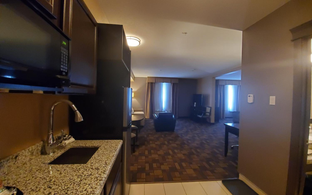 Best Western Plus Fox Creek