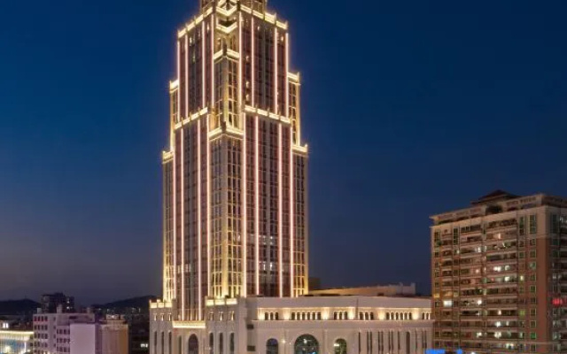 Vienna International Hotel (Shanwei Xinli Central Plaza )