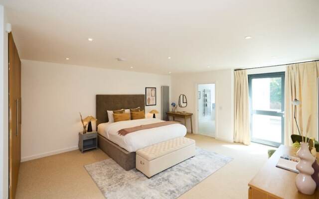 The Putney Wonder - Dazzling 3bdr Flat With Garden