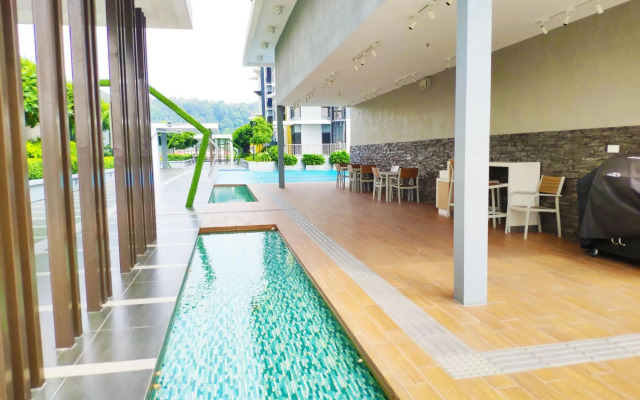 Le Pavilion by Salaam Suites, 5 pax, near Setiawalk