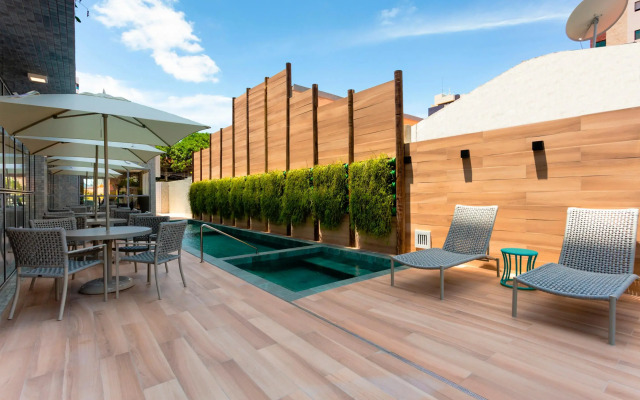 Flix Hotel