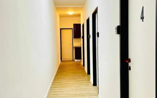 7BR Apt for 15P Near Schönbrunn