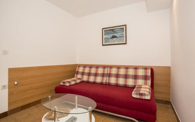 Apartments Kamelia 2110