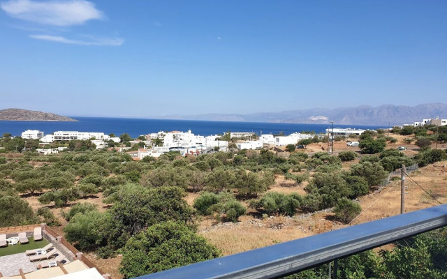 Elounda Ocean View Suites