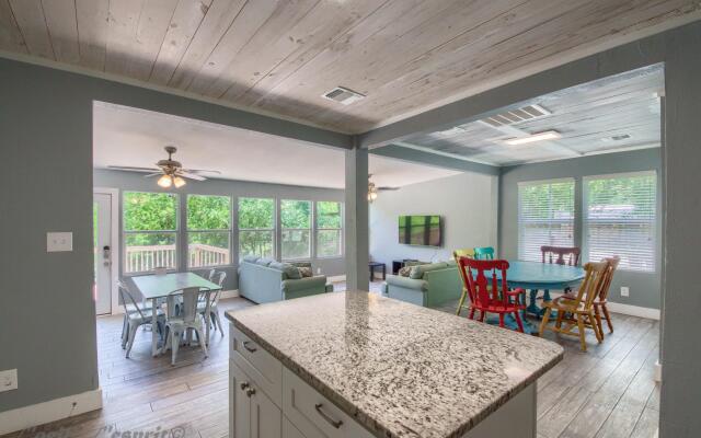 Blue Paradise RR 8554