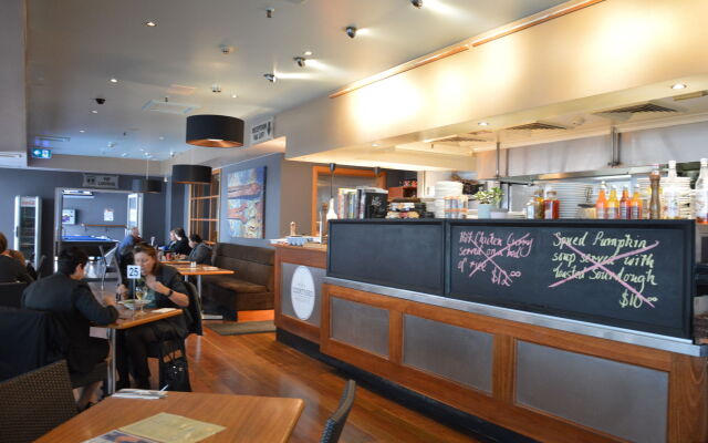 Clarendon Hotel