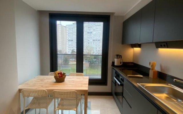 Luxury Central Fully Equipped 2BR 2BA Apartment by Siena Suites