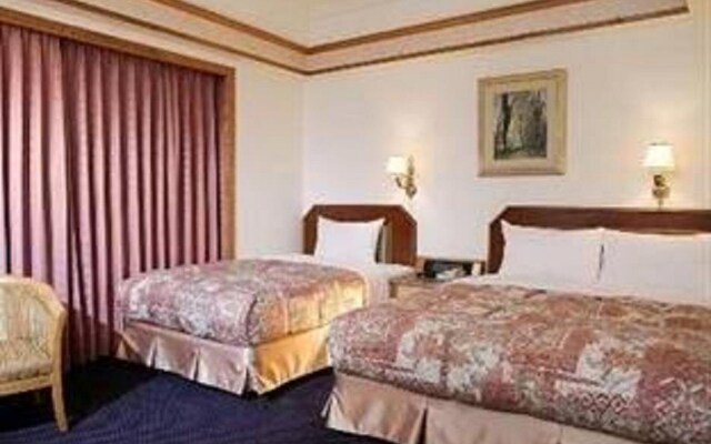 Noble Hotel