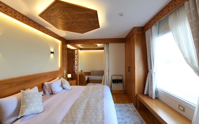 Azhar Dahabiya Luxury Suites