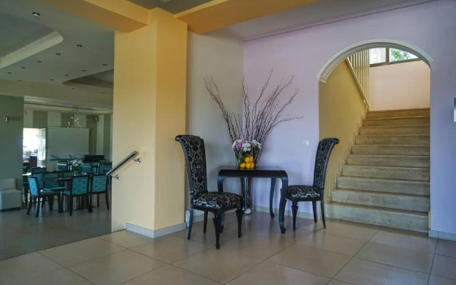 Kokoni Beach Hotel