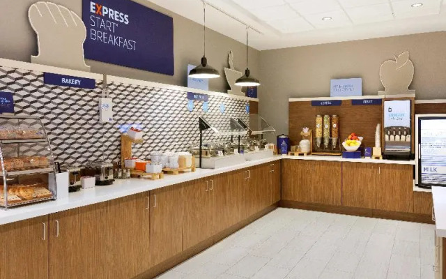 Holiday Inn Express & Suites Mazatlan By Ihg