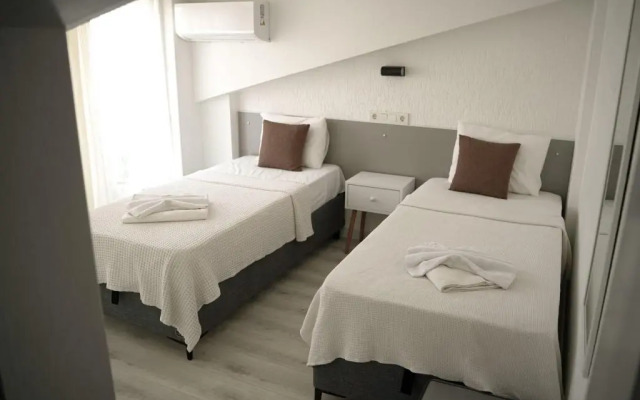 Ulas Apart Otel