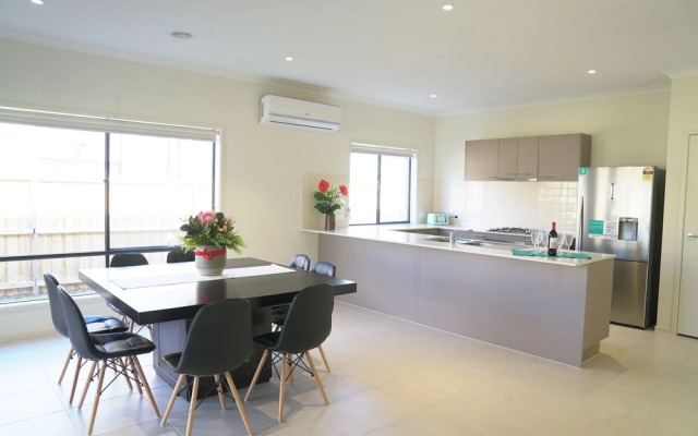 Brand New 4 Bedrooms House