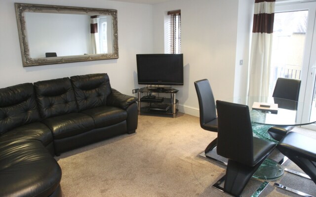 2 Bed Apt in Chorleywood Near Station