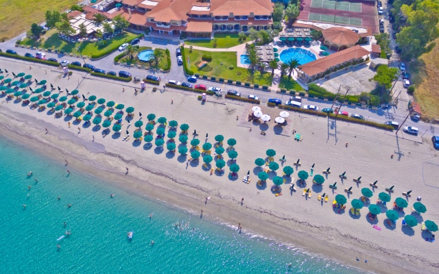 Possidi Holidays Resort & Suite Hotel