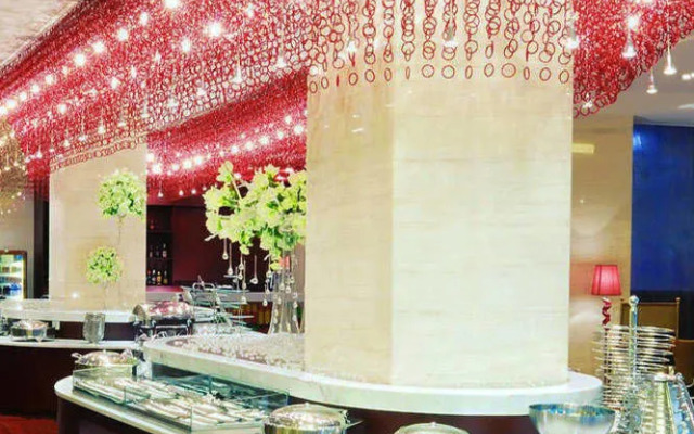 Yulong International Hotel