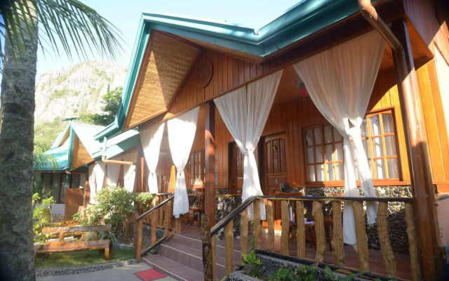 Jurias Garden Hotel