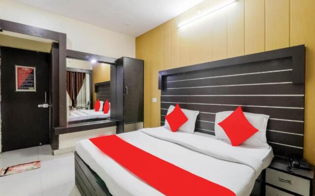 Goroomgo Samrat Lucknow