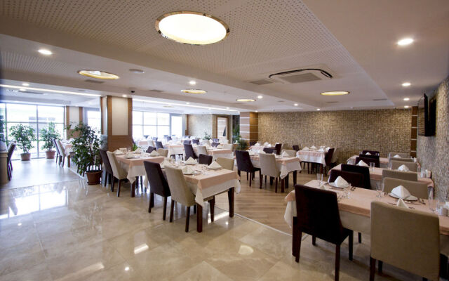 Mirel Otel