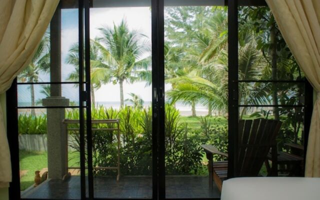 SiamBeach Resort
