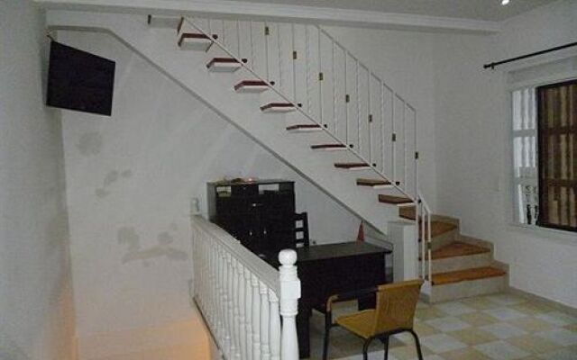 Artur Hostel