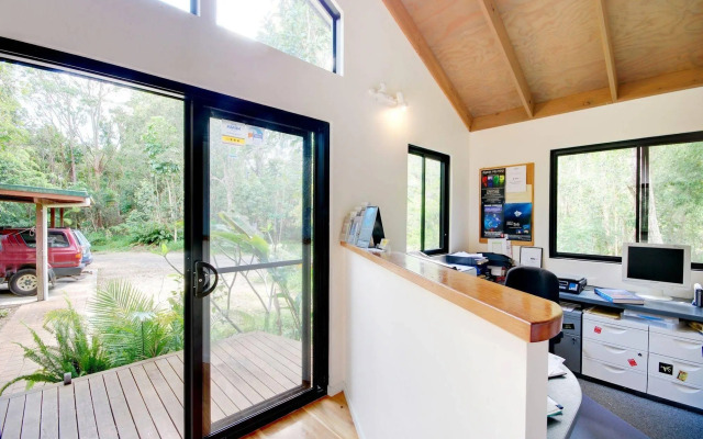 Planula Bed & Breakfast Retreat