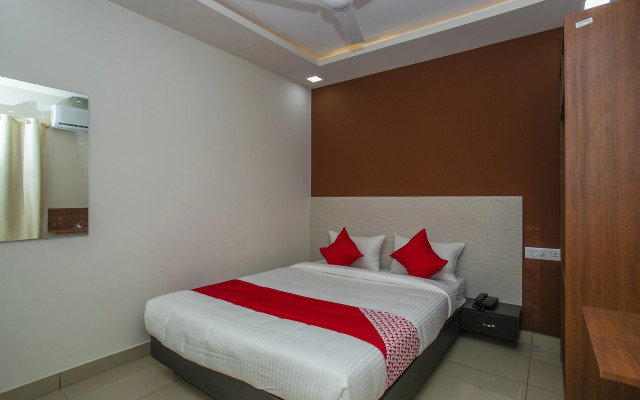 Varcity Phi Pavilion By OYO Rooms