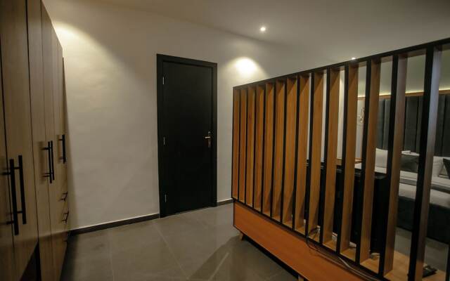 The Grid Residence