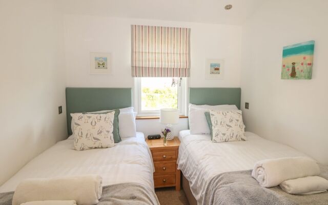 14 Faraway Fields, Liskeard