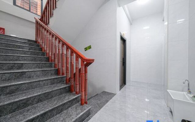 Yimi Hotel (Quanzhou Dong Station)