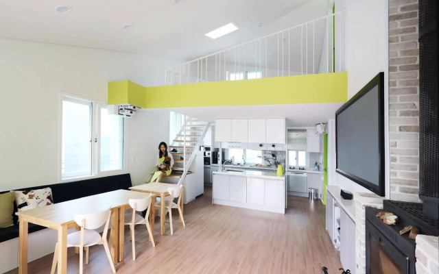 Yene House