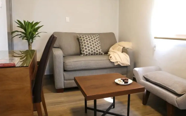 JUUB Perfect Sunny 1 Bedroom Apartment