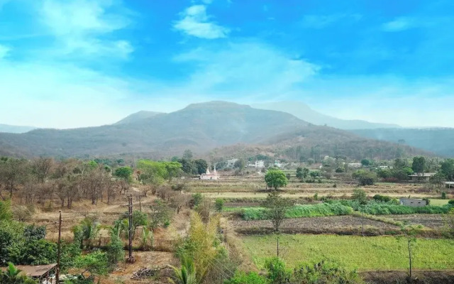 Pearl Inn by OYO Rooms