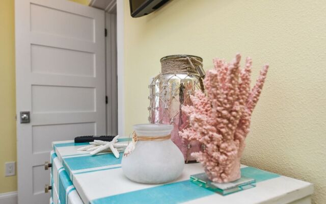 Beach Club Breeze by SKLRP