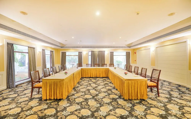 Club Mahindra Golden Landmark