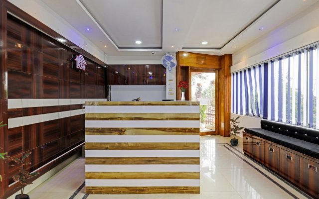 Collection O 91337 Lakhi Guest House