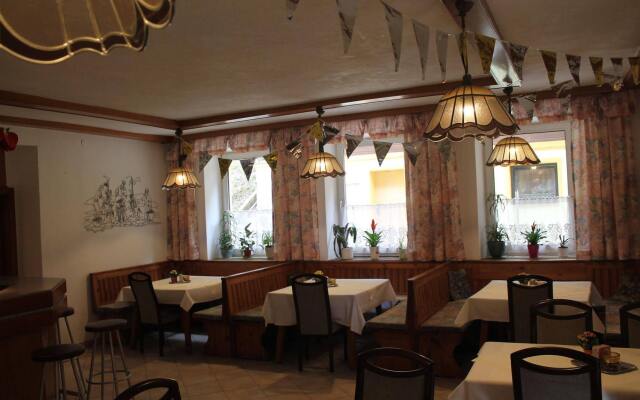 Gasthof - Pension Waldhof