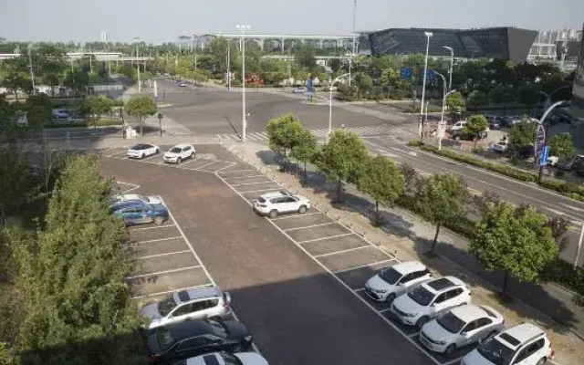 Via Business Hotel (Bengbu High Speed Railway Station)