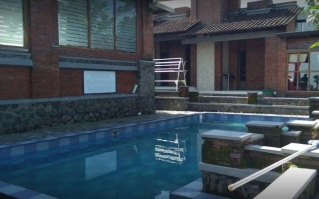 Villa Mediana