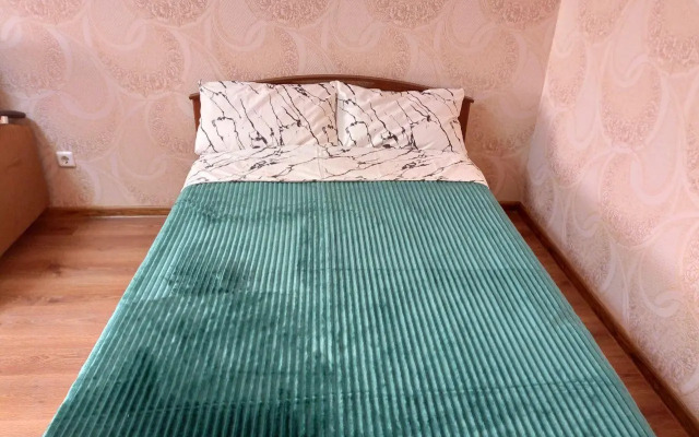 Апартаменты на проспекте Победы 174/1