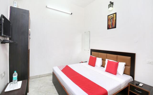 OYO 16960 Atithi Residency