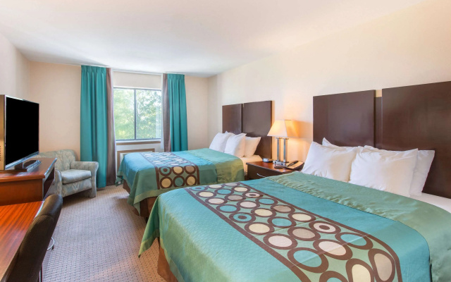 Super 8 by Wyndham Danville