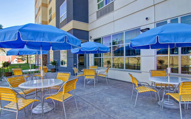 Fairfield Inn and Suites by Marriott Kamloops