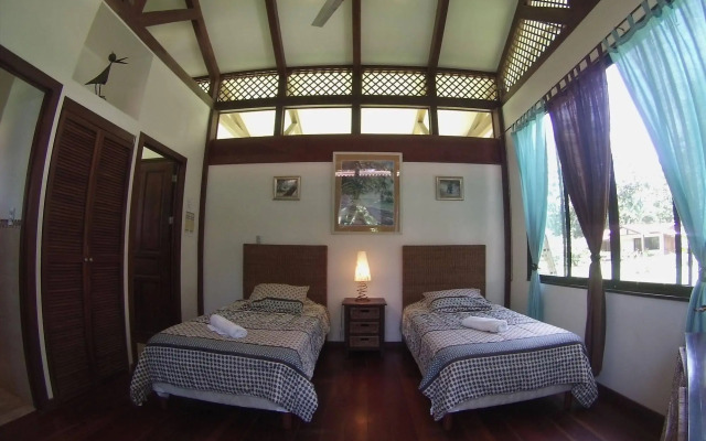 Kenaki Lodge