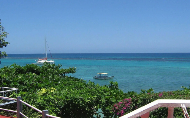 Silver Seas Hotel