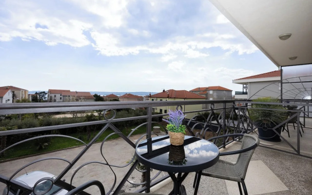 Double bed Room With Private Bathroom and Balcony