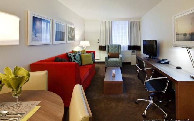 Hotel 2170 Lincoln Downtown Montreal