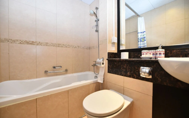 LZZ - Furnished Studio with Balcony